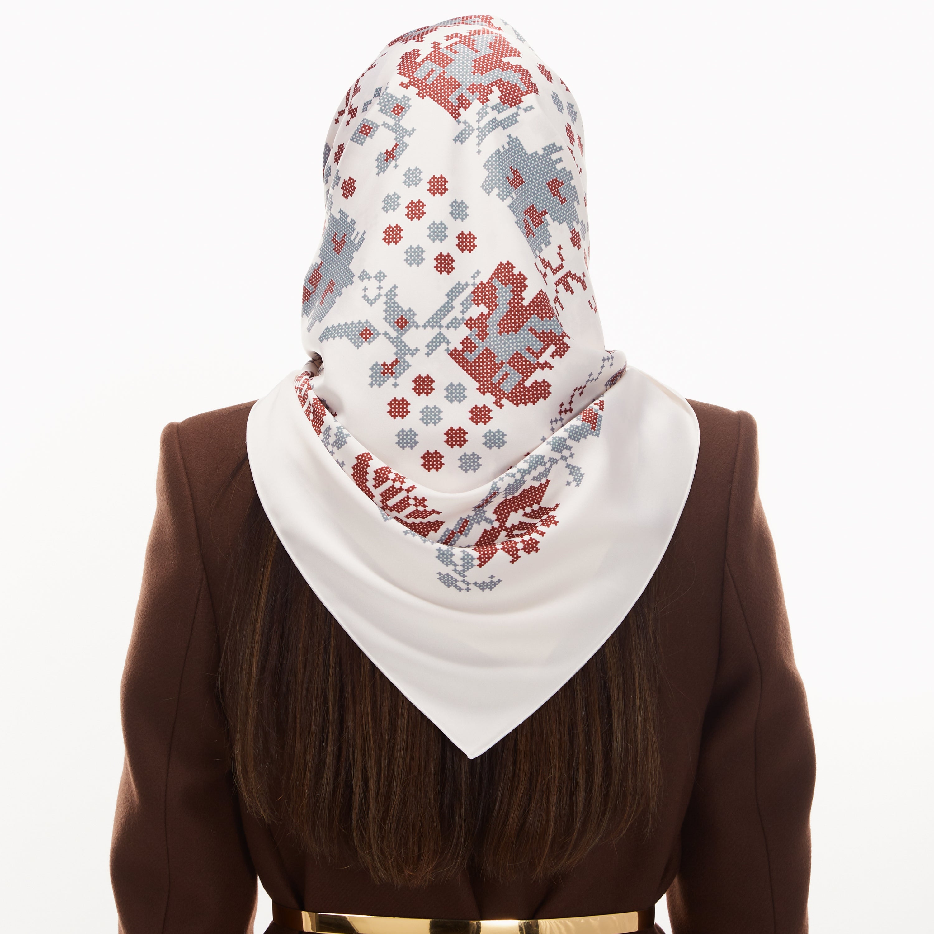 Біла Хустина "Голуби"