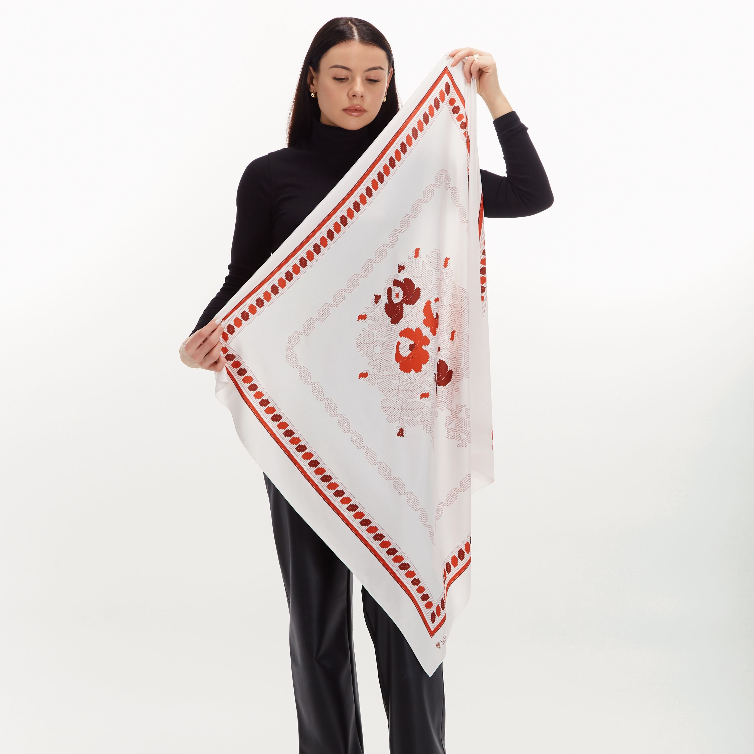 Біла Хустина «Берегиня-Матір»