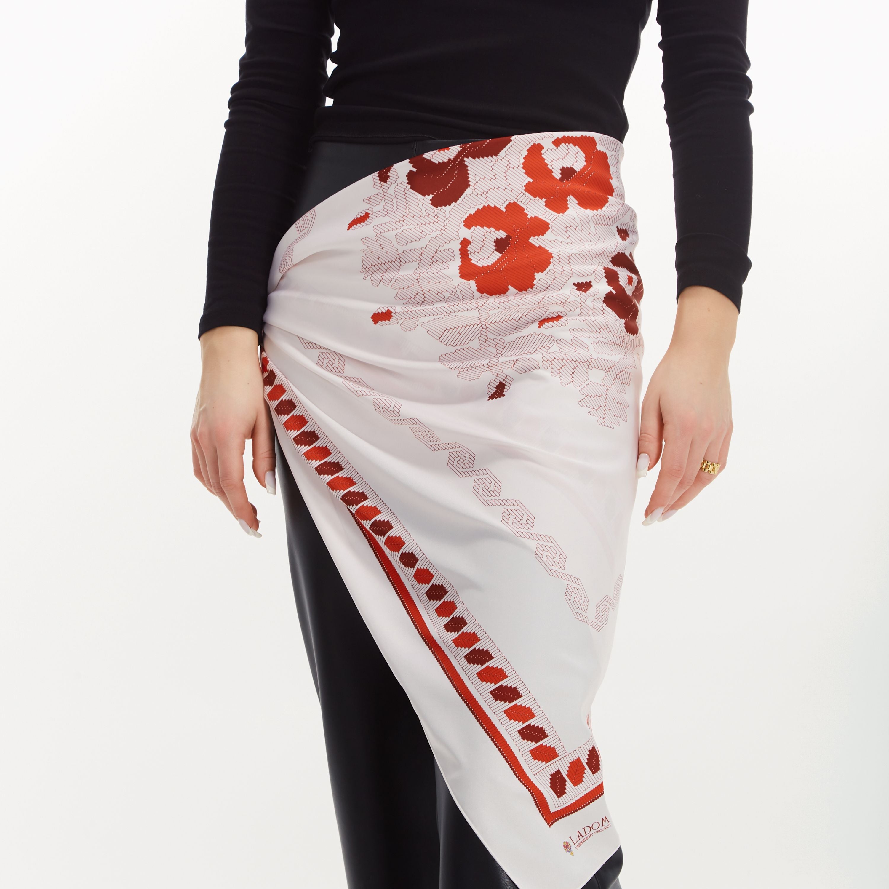 Біла Хустина «Берегиня-Матір»