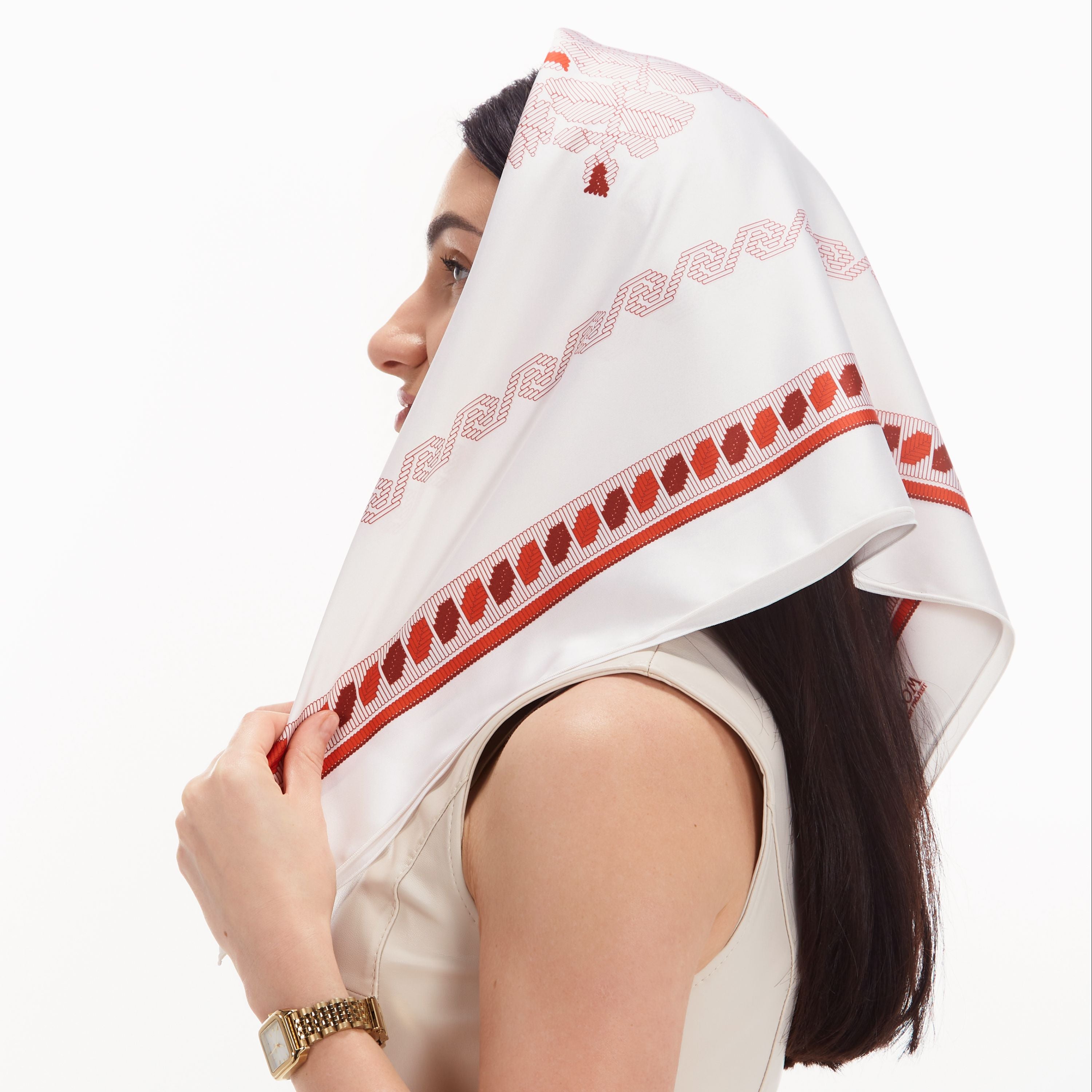 Біла Хустина «Берегиня-Матір»