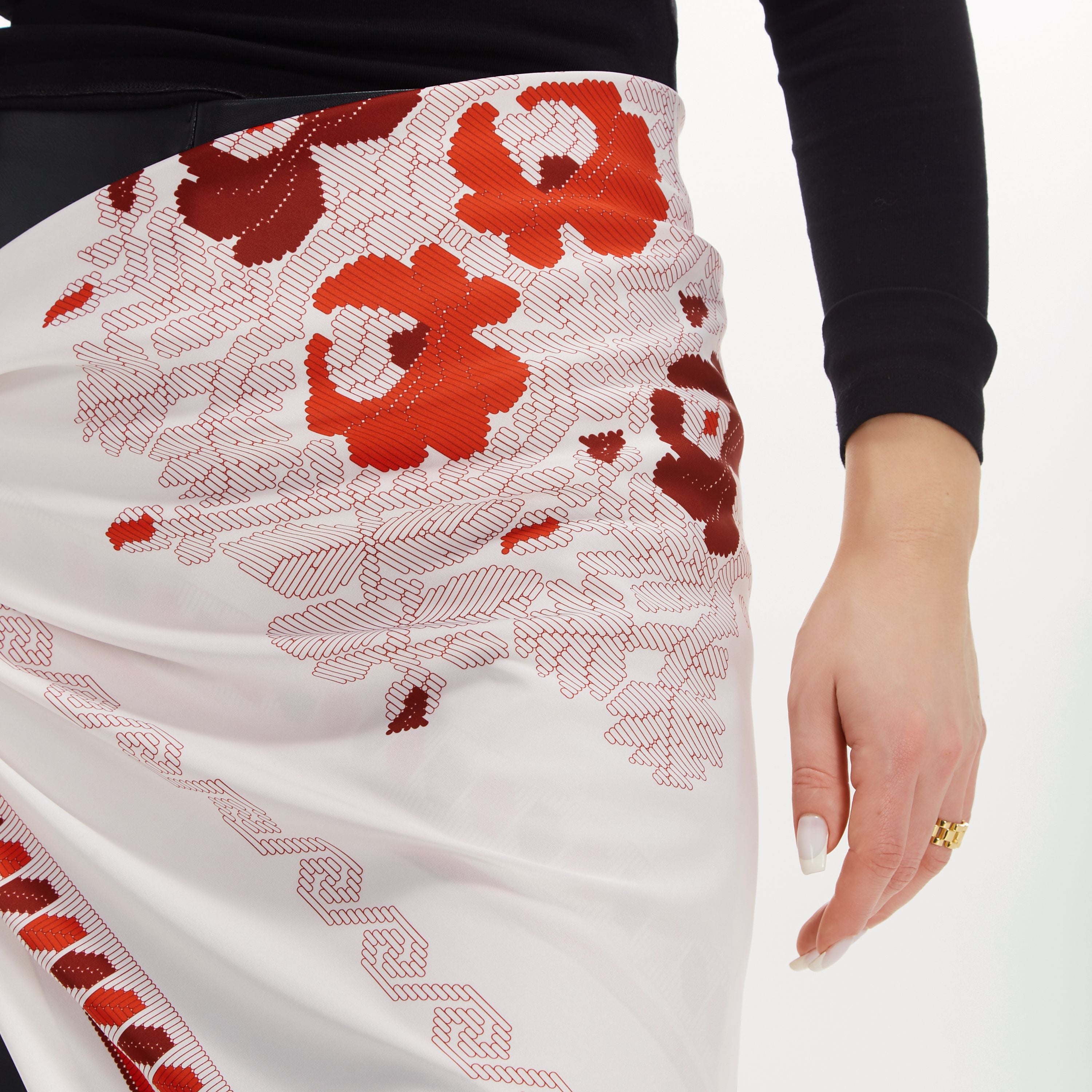 Біла Хустина «Берегиня-Матір»